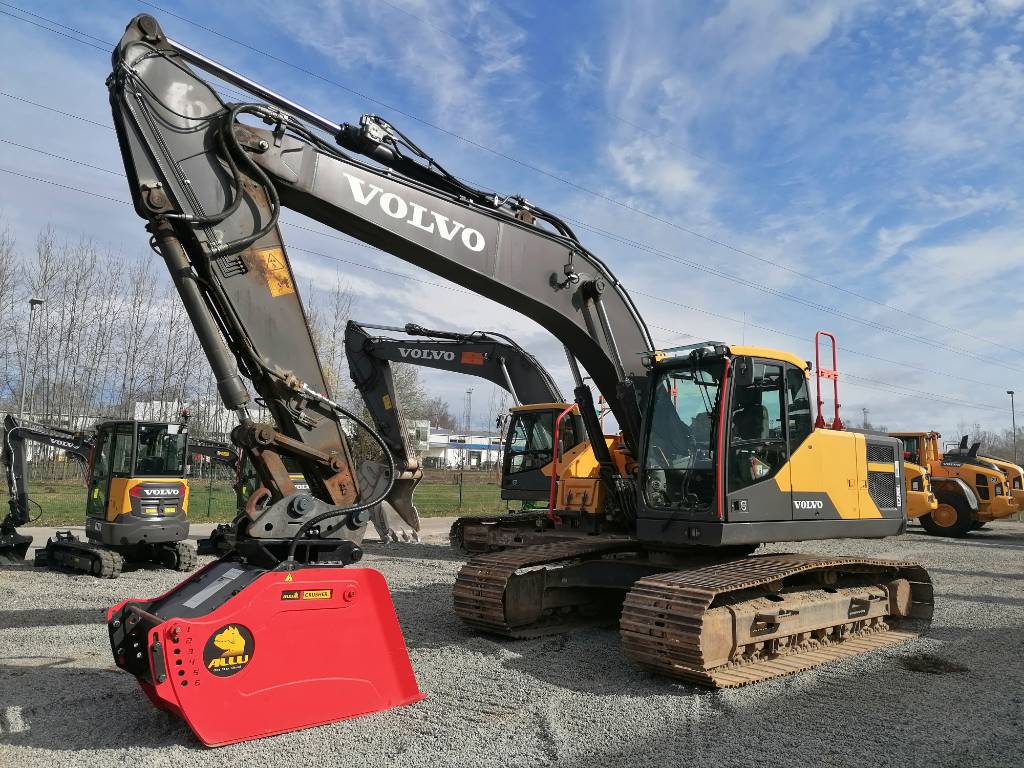 volvo-ec-220-e,5f0f1b8b.jpg