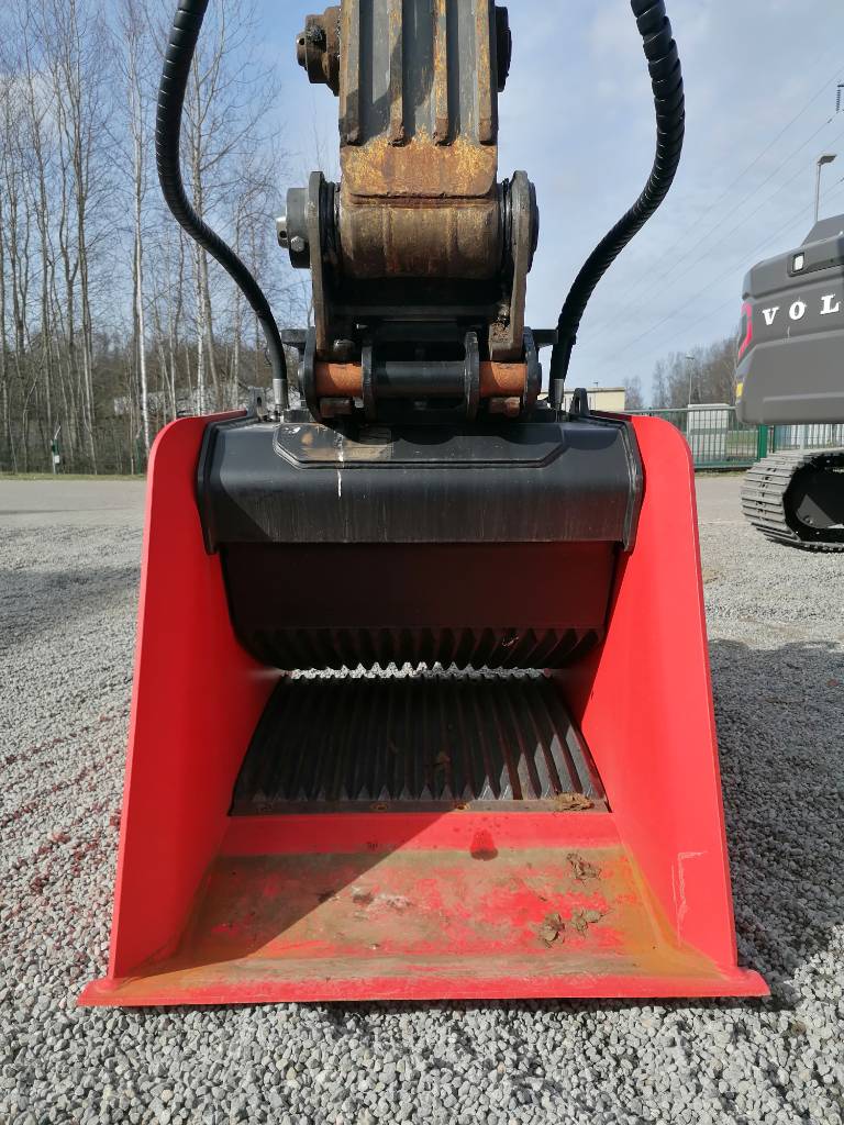 volvo-ec-220-e,d3386edf.jpg